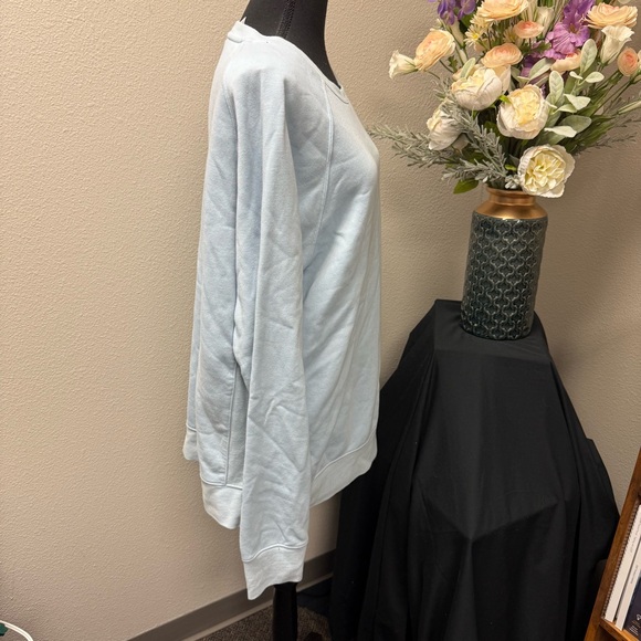 Reebok Light Blue Crewneck Sweatshirt L Fleece Pullover Athletic Lounge Top - Picture 5 of 9